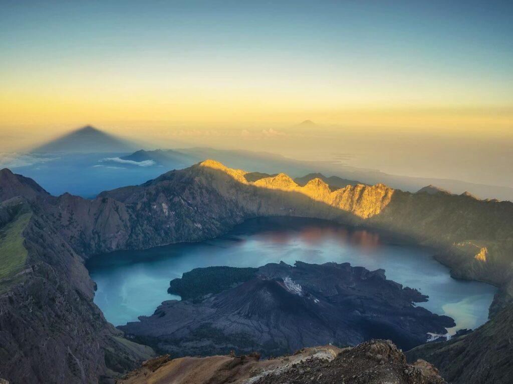 Rinjani Trekking Specialist | For Best Service Of Trekking Mount ...